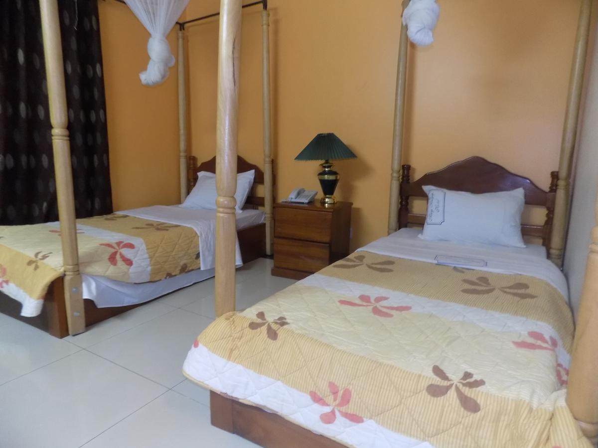 Kayegi Hotel Mbale Zewnętrze zdjęcie