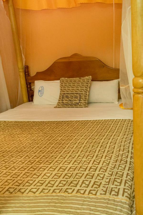 Kayegi Hotel Mbale Zewnętrze zdjęcie
