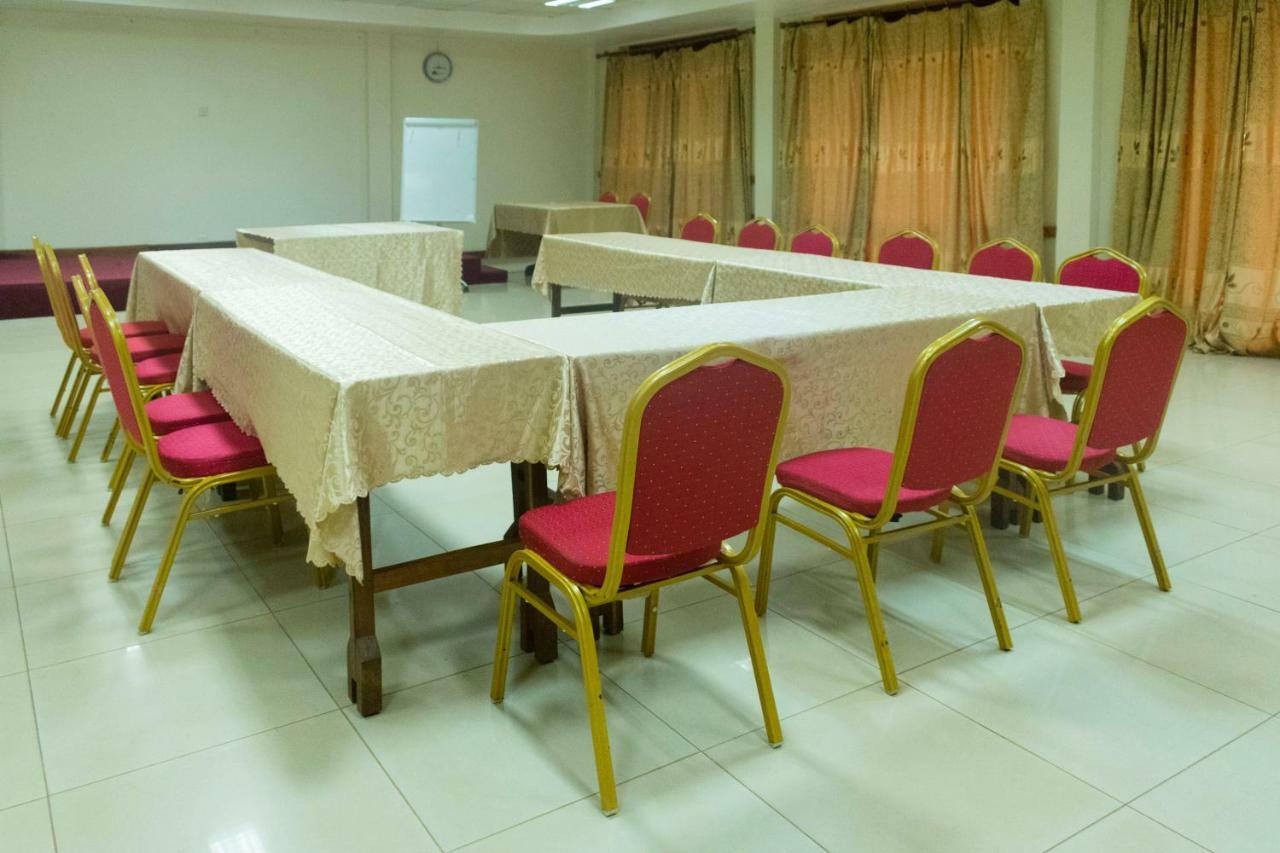 Kayegi Hotel Mbale Zewnętrze zdjęcie