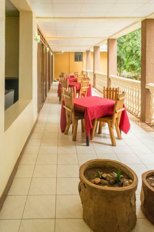 Kayegi Hotel Mbale Zewnętrze zdjęcie