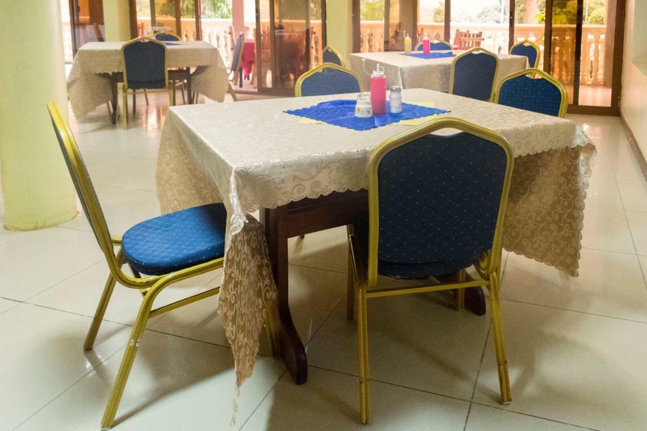 Kayegi Hotel Mbale Zewnętrze zdjęcie