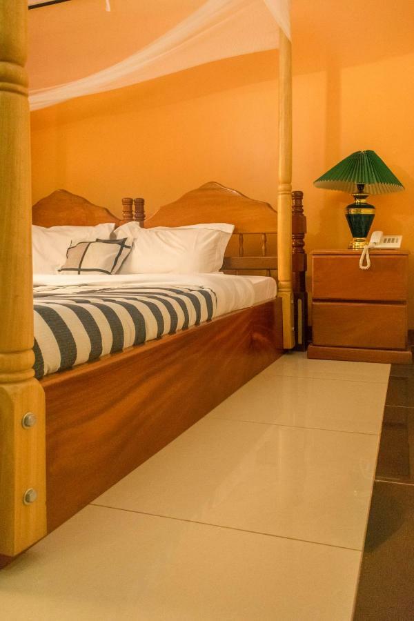 Kayegi Hotel Mbale Zewnętrze zdjęcie