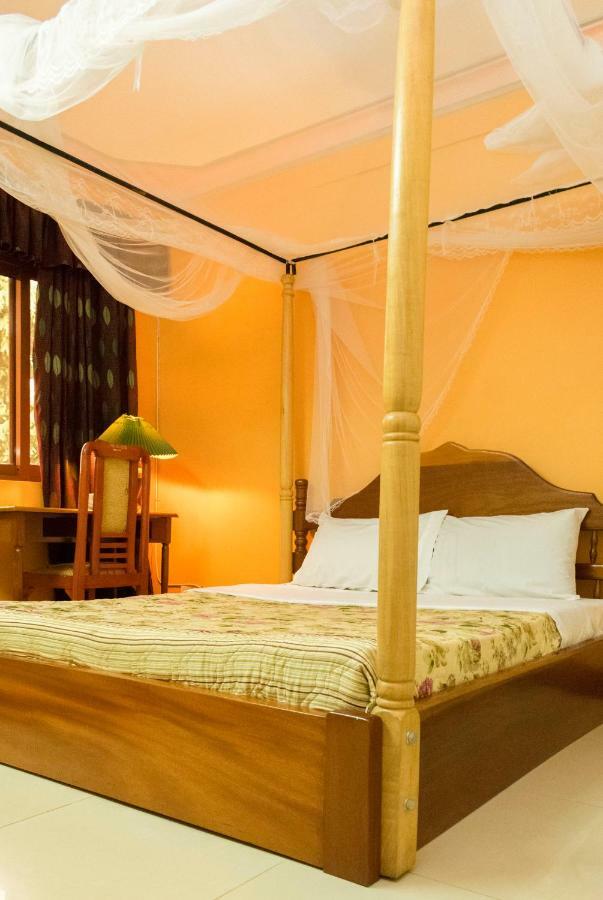 Kayegi Hotel Mbale Zewnętrze zdjęcie